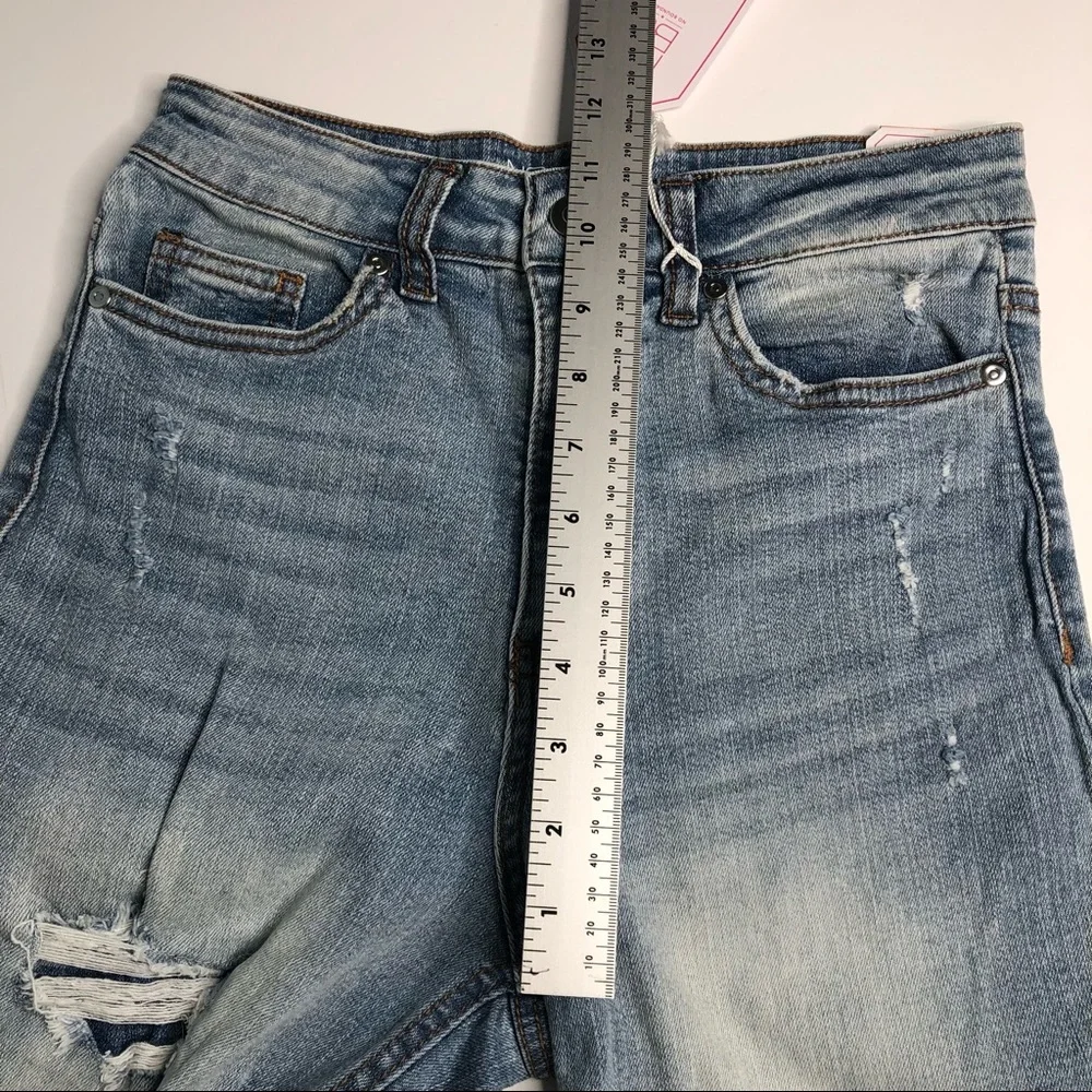 High Rise Mom Jeans - Picture 6 of 8